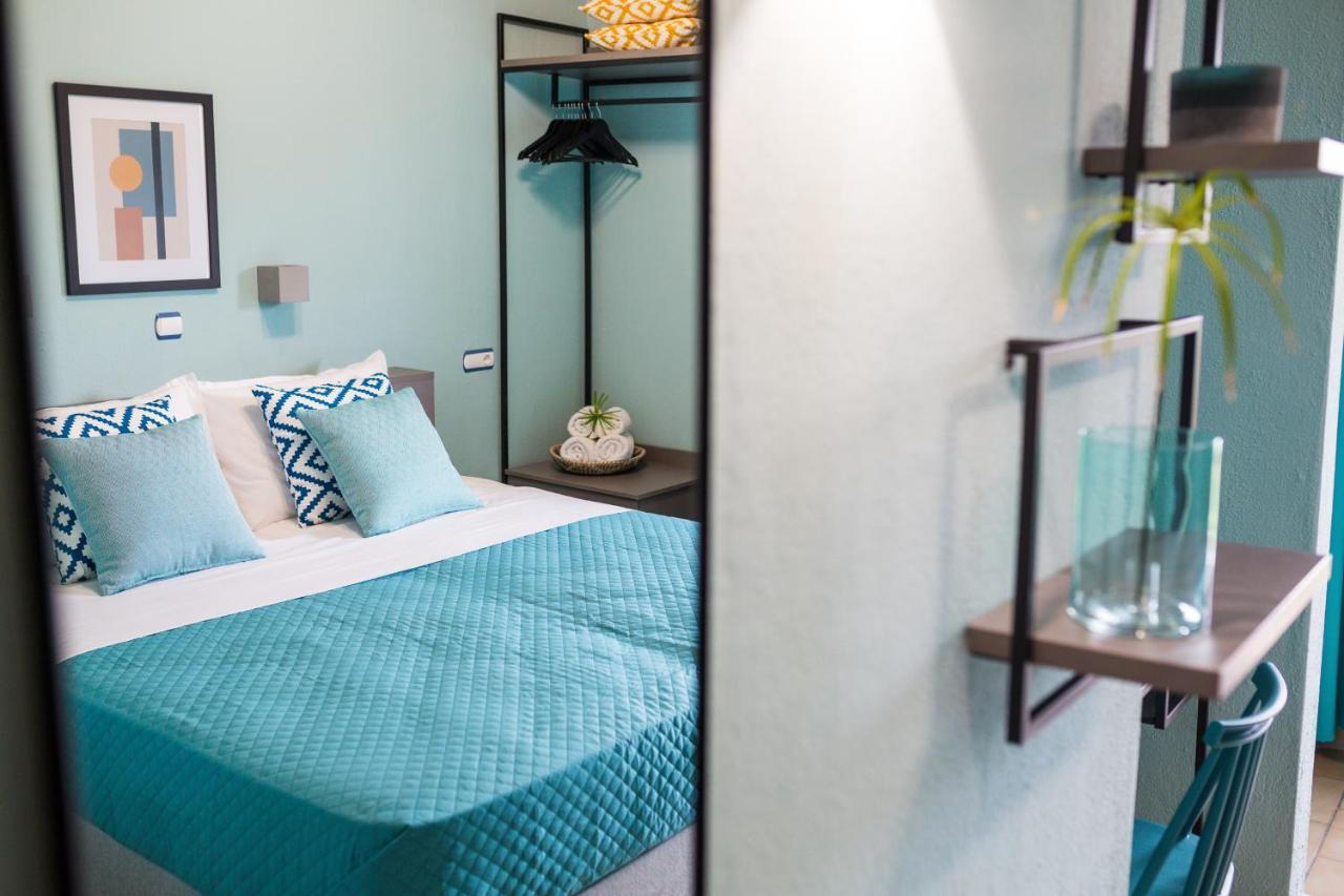 Joya Ofrynio Stylish Suites Ofrínion Esterno foto