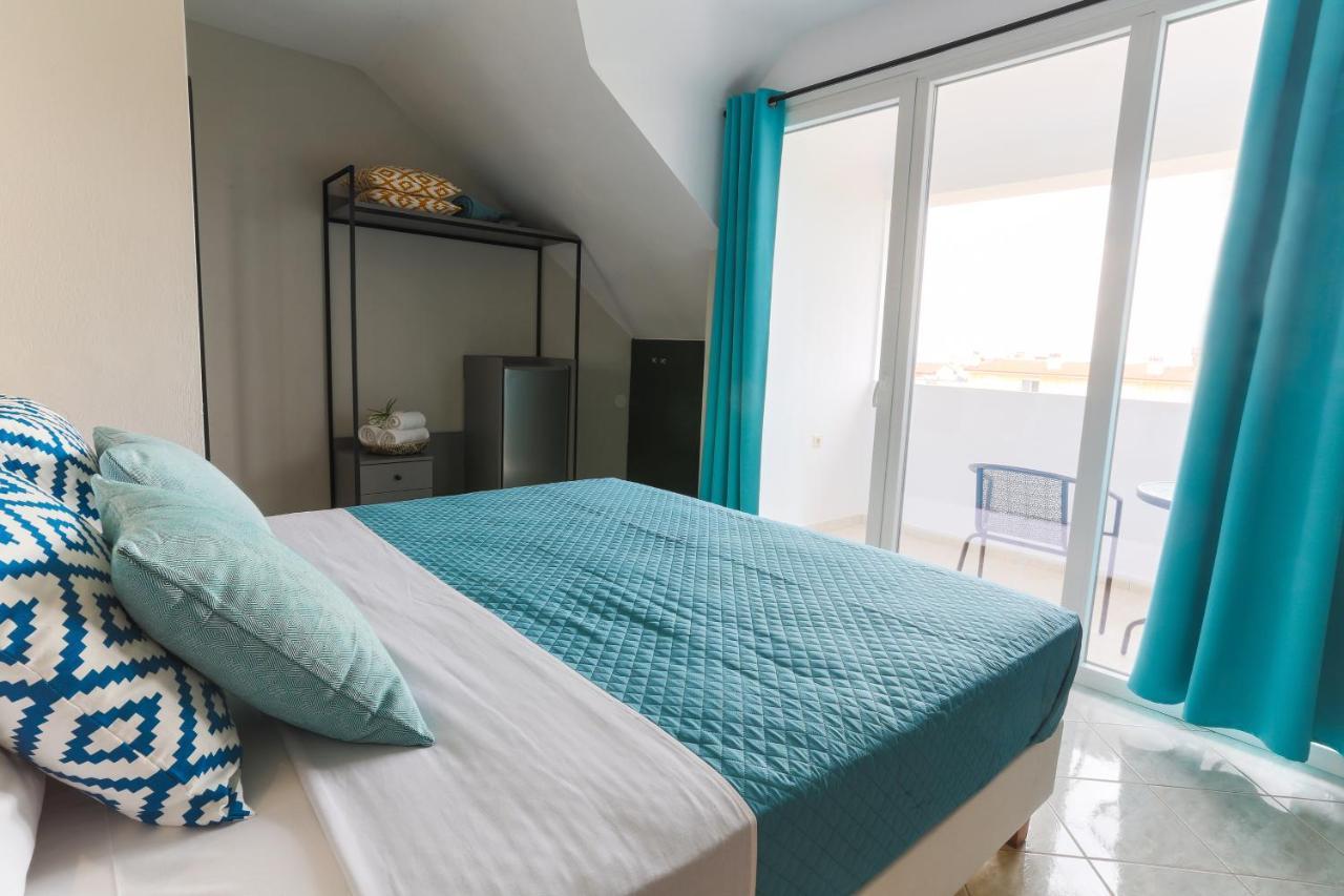 Joya Ofrynio Stylish Suites Ofrínion Esterno foto