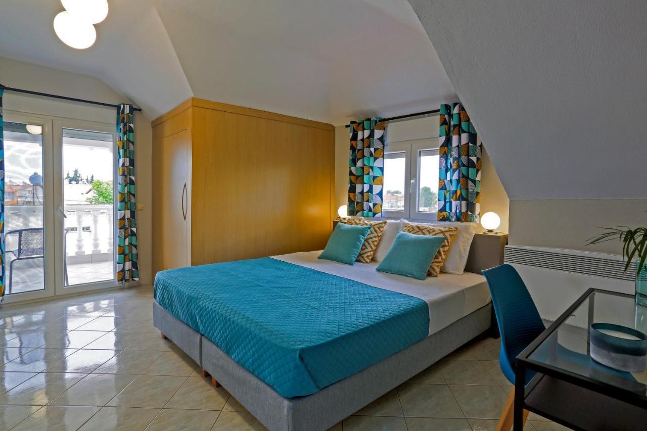 Joya Ofrynio Stylish Suites Ofrínion Esterno foto